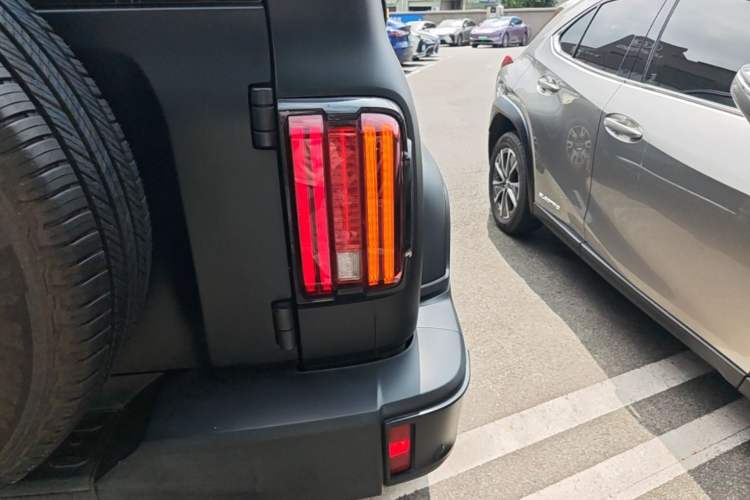 Used Tank 300 2023 City Edition 2.0T—Stylish as Ever Right Rear Taillight