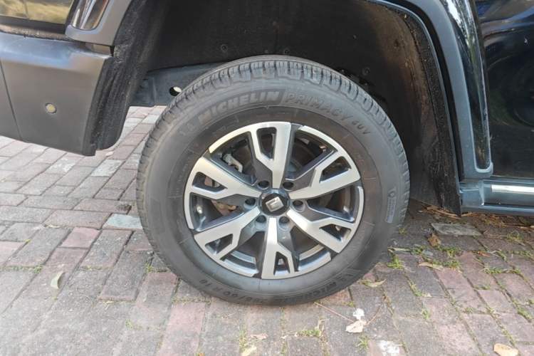 Used Tank 300 2023 City Edition 2.0T—Stylish as Ever Right Rear Wheel Hub