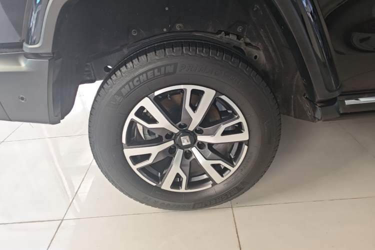 Used Tank 300 2023 City Edition 2.0T—Stylish as Ever Right Rear Wheel Hub