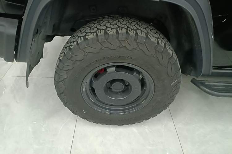 Used Tank 300 2023 2.0T Iron Rider 02 Right Rear Wheel Hub