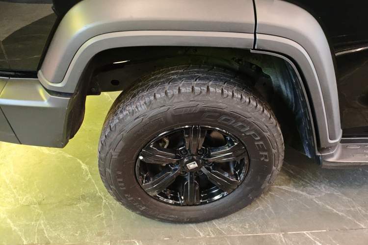 Used Tank 300 2023 Off-Road Edition 2.0T Conqueror Right Rear Wheel Hub