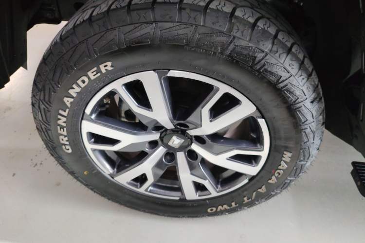 Used Tank 300 2023 City Edition 2.0T—Stylish as Ever Right Rear Wheel Hub