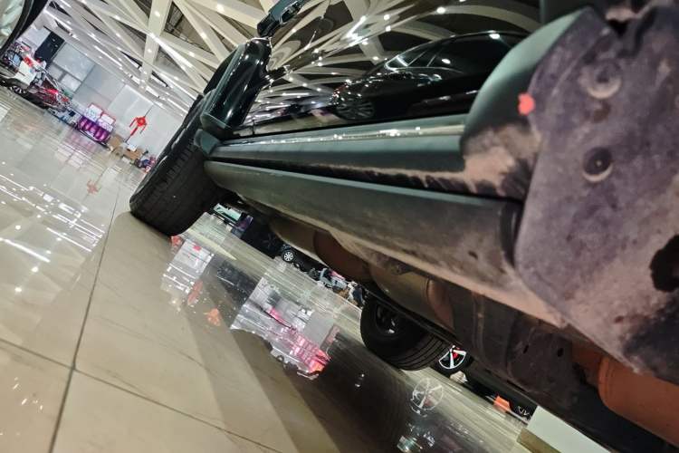 Used Tank 300 2023 City Edition 2.0T My Vision Model Right Side Sill