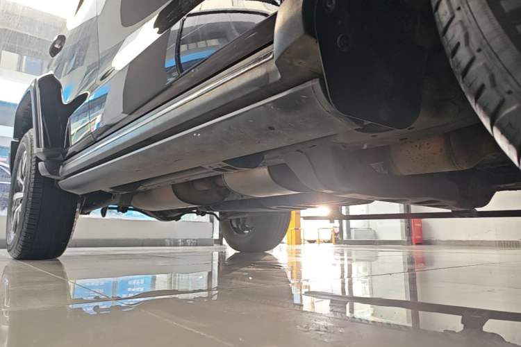 Used Tank 300 2023 City Edition 2.0T—Stylish as Ever Right Side Sill