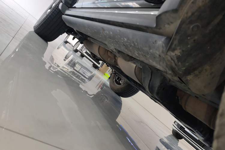 Used Tank 300 2023 City Edition 2.0T—Stylish as Ever Right Side Sill