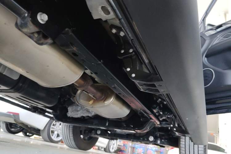 Used Tank 300 2023 City Edition 2.0T—Stylish as Ever Right Side Sill