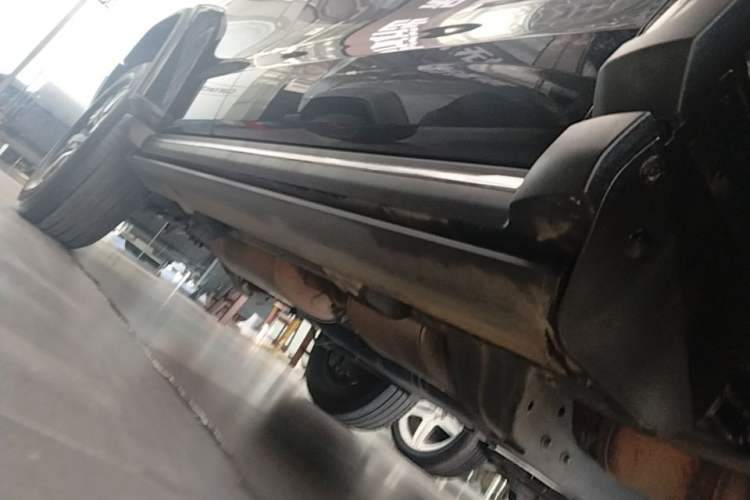 Used Tank 300 2023 City Edition 2.0T—Stylish as Ever Right Side Sill