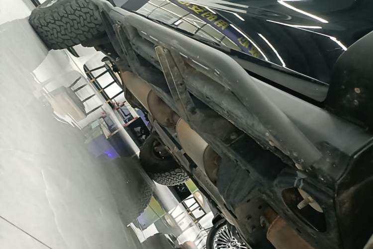 Used Tank 300 2023 2.0T Iron Rider 02 Right Side Sill