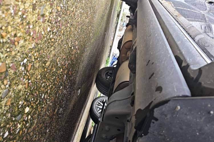 Used Tank 300 2023 City Edition 2.0T—Stylish as Ever Right Side Sill