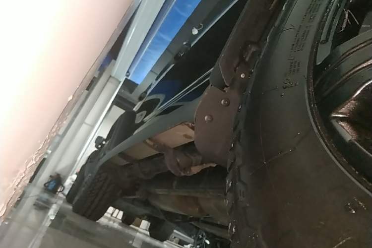 Used Tank 300 2023 Off-Road Edition 2.0T Challenger Right Side Sill