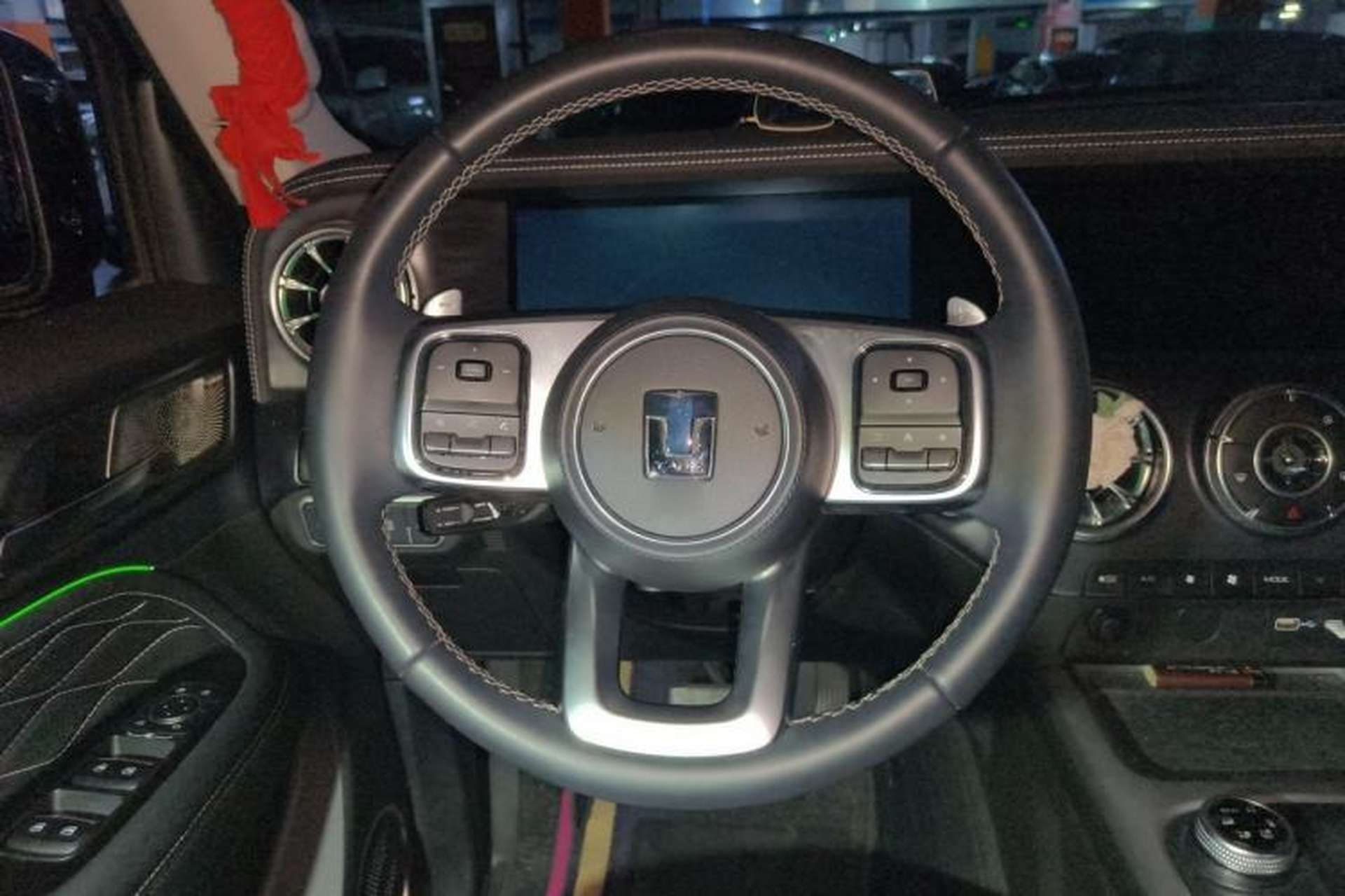 Used Tank 300 2023 City Edition 2.0T—Stylish as Ever Steering Wheel