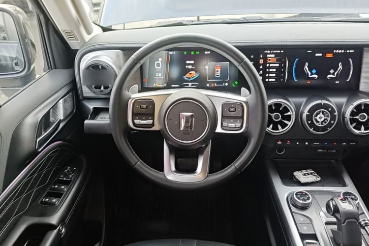 Used Tank 300 2023 City Edition 2.0T—Stylish as Ever Steering Wheel
