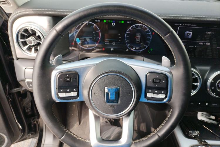 Used Tank 300 2023 City Edition 2.0T—Stylish as Ever Steering Wheel