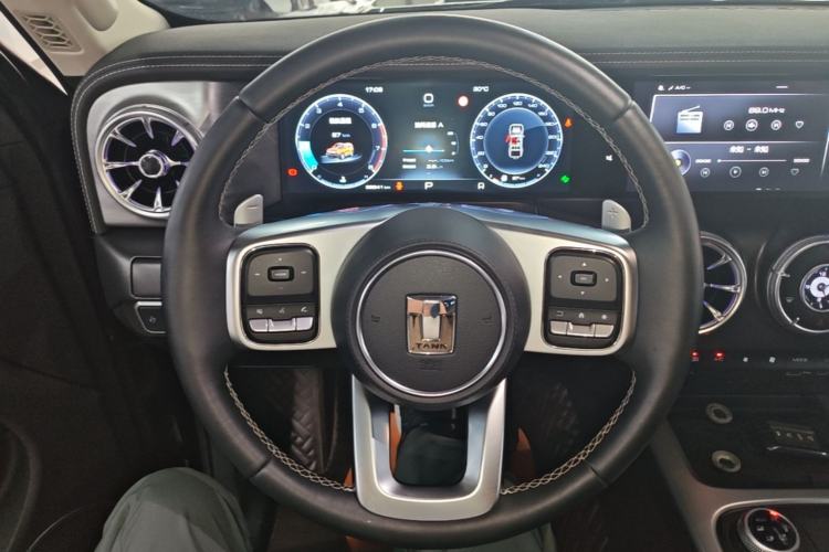 Used Tank 300 2023 City Edition 2.0T—Stylish as Ever Steering Wheel