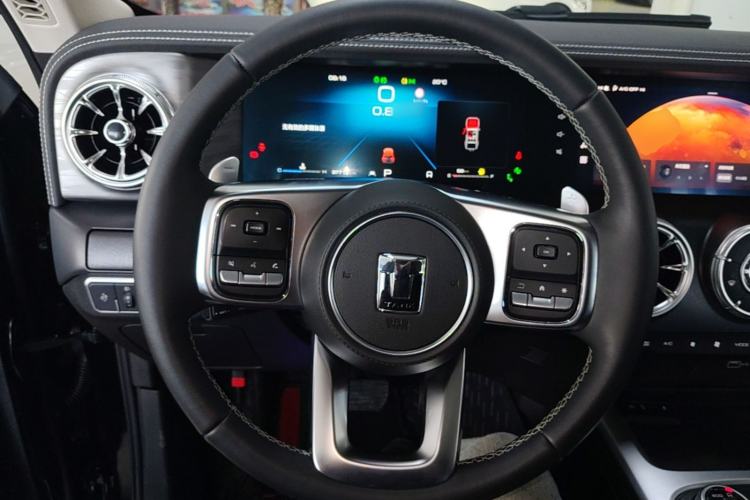 Used Tank 300 2023 City Edition 2.0T—Stylish as Ever Steering Wheel