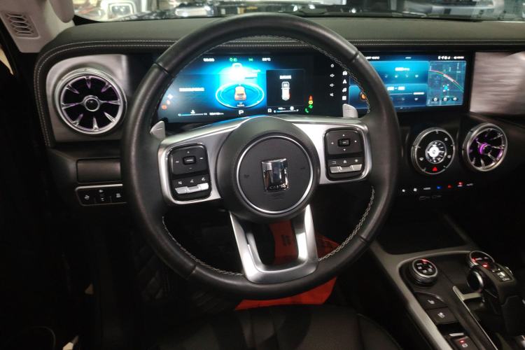Used Tank 300 2023 City Edition 2.0T—Stylish as Ever Steering Wheel
