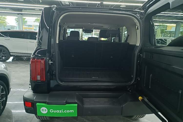 Used Tank 300 2023 Off-Road Edition 2.0T Conqueror Trunk