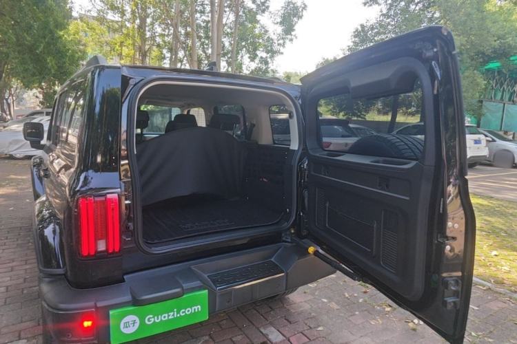 Used Tank 300 2023 City Edition 2.0T—Stylish as Ever Trunk