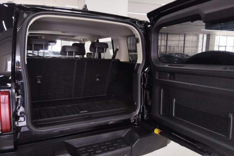 Used Tank 300 2023 Off-Road Edition 2.0T Conqueror Trunk