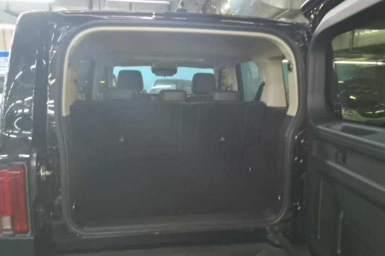 Used Tank 300 2023 Off-Road Edition 2.0T Conqueror Trunk
