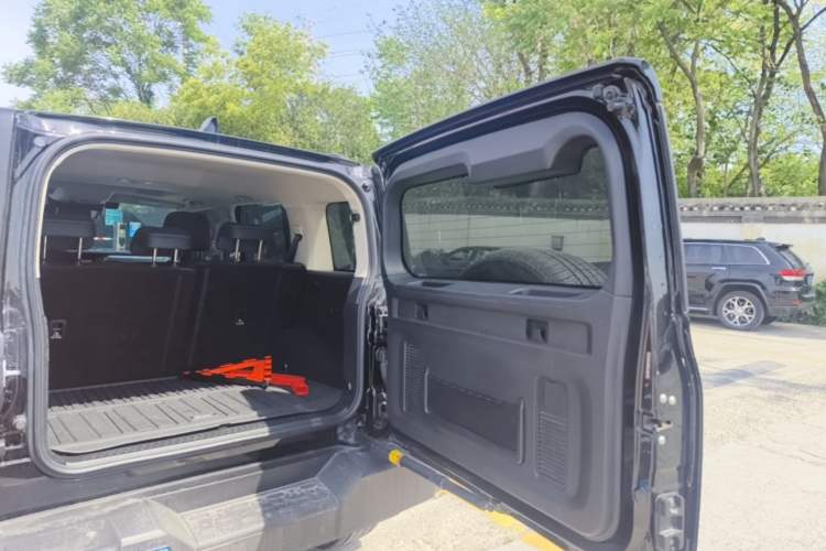 Used Tank 300 2023 Off-Road Edition 2.0T Conqueror Trunk