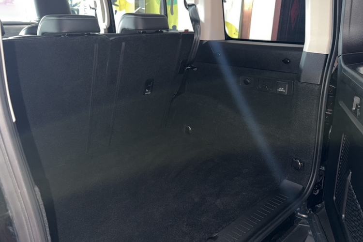 Used Tank 300 2023 Off-Road Edition 2.0T Conqueror Trunk