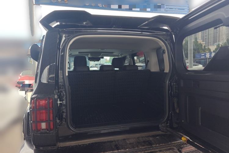 Used Tank 300 2023 Off-Road Edition 2.0T Conqueror Trunk