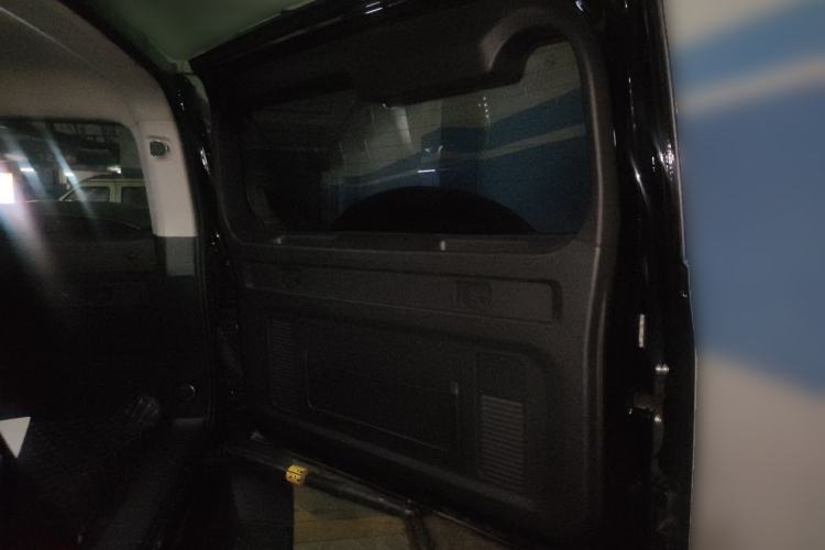 Used Tank 300 2023 City Edition 2.0T—Stylish as Ever Trunk