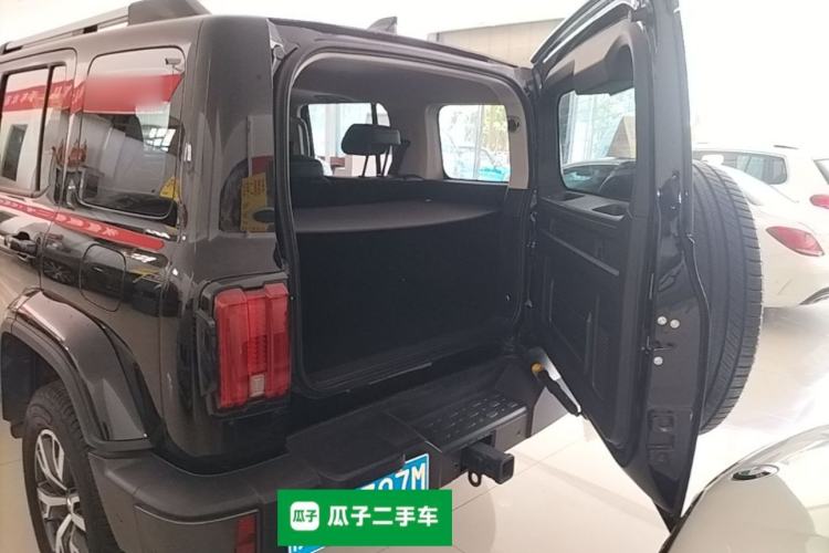 Used Tank 300 2023 City Edition 2.0T—Stylish as Ever Trunk