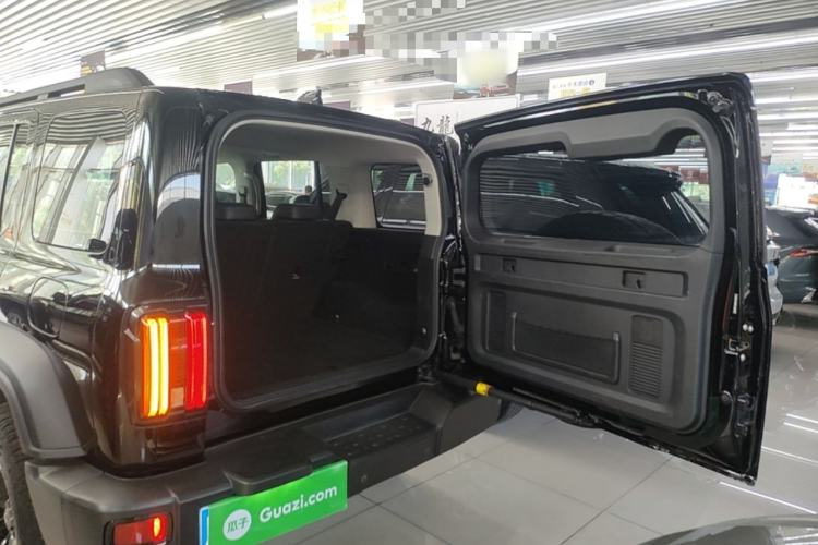 Used Tank 300 2023 Off-Road Edition 2.0T Conqueror Trunk