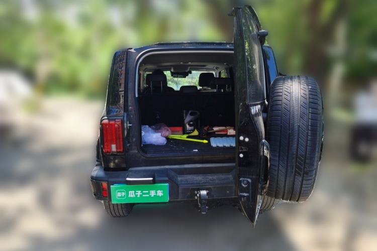 Used Tank 300 2023 City Edition 2.0T—Stylish as Ever Trunk
