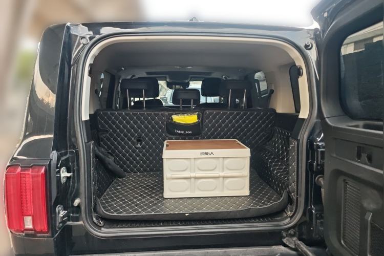 Used Tank 300 2023 Off-Road Edition 2.0T Conqueror Trunk