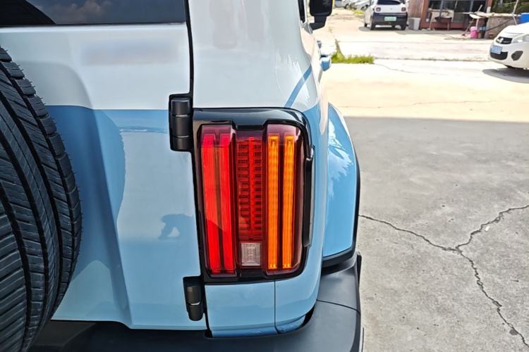 Used Tank 300 2023 City Edition 2.0T—Stylish as Ever Right Rear Taillight