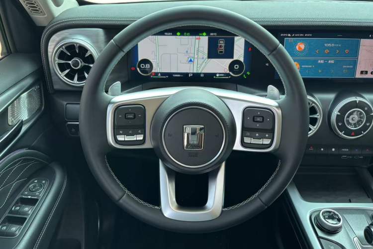 Used Tank 300 2023 City Edition 2.0T—Stylish as Ever Steering Wheel