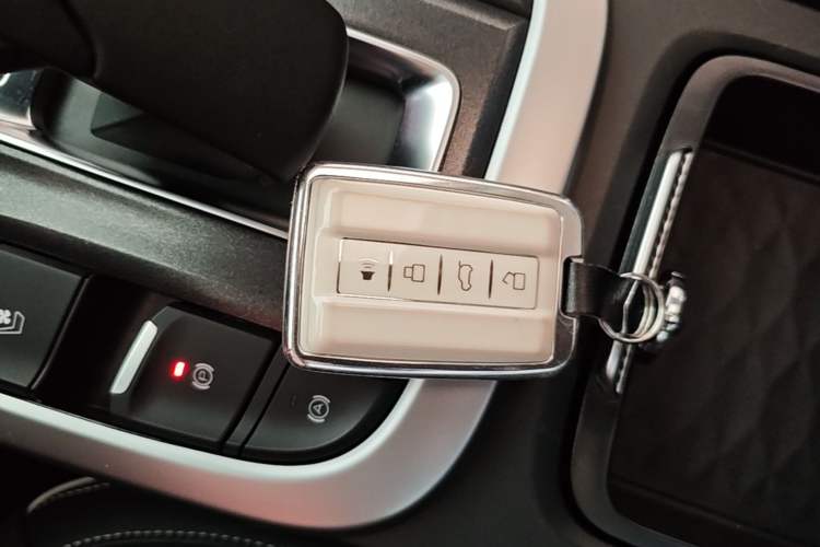 Used Tank 300 2023 City Edition 2.0T—Stylish as Ever Vehicle Key
