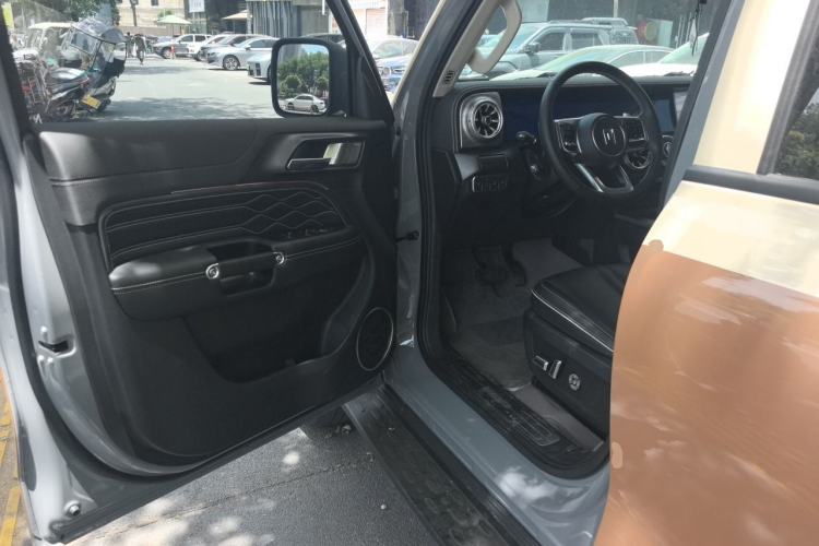Used Tank 300 2023 Off-Road Edition 2.0T Conqueror Driver Seat