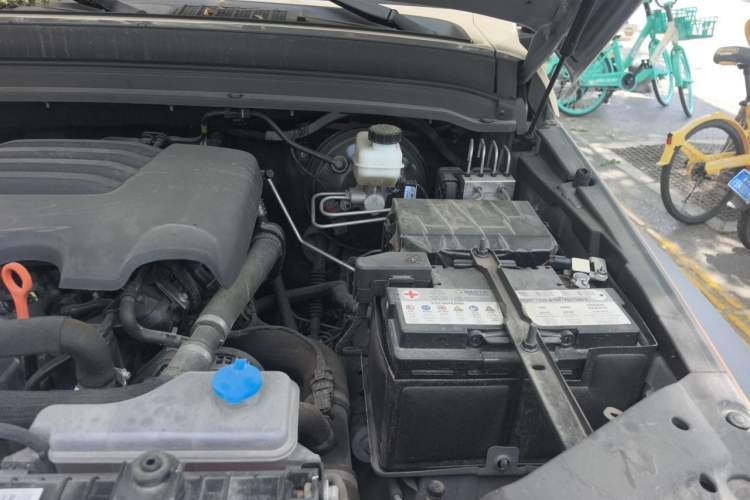 Used Tank 300 2023 Off-Road Edition 2.0T Conqueror Engine Bay Left