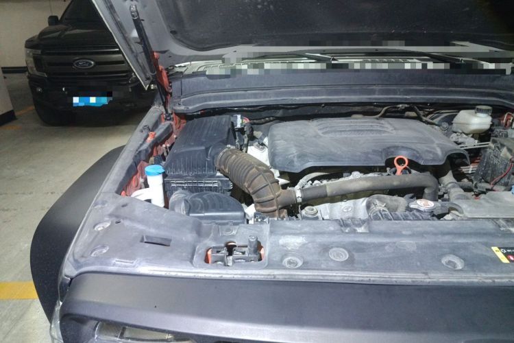 Used Tank 300 2023 Off-Road Edition 2.0T Challenger Engine Bay Right