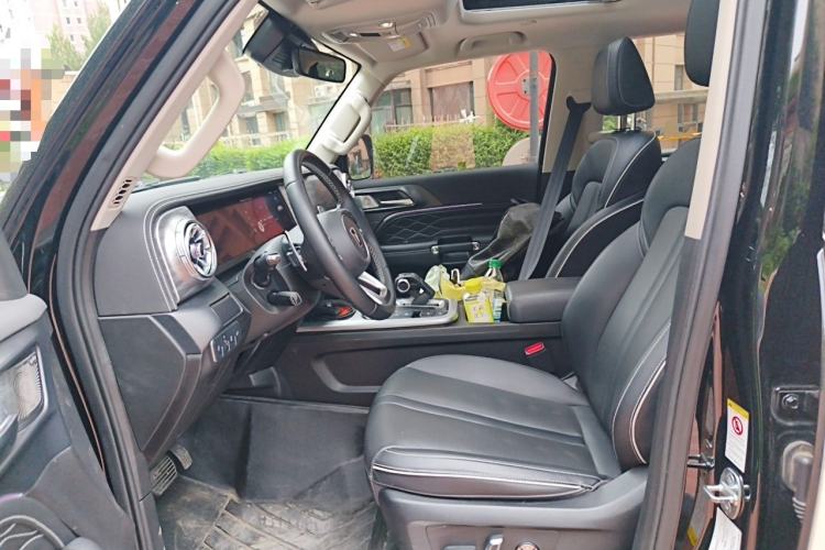 Used Tank 300 2023 City Edition 2.0T—Stylish as Ever Left Front Seat