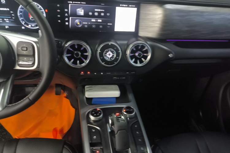 Used Tank 300 2023 City Edition 2.0T—Stylish as Ever Audio And AC Panel