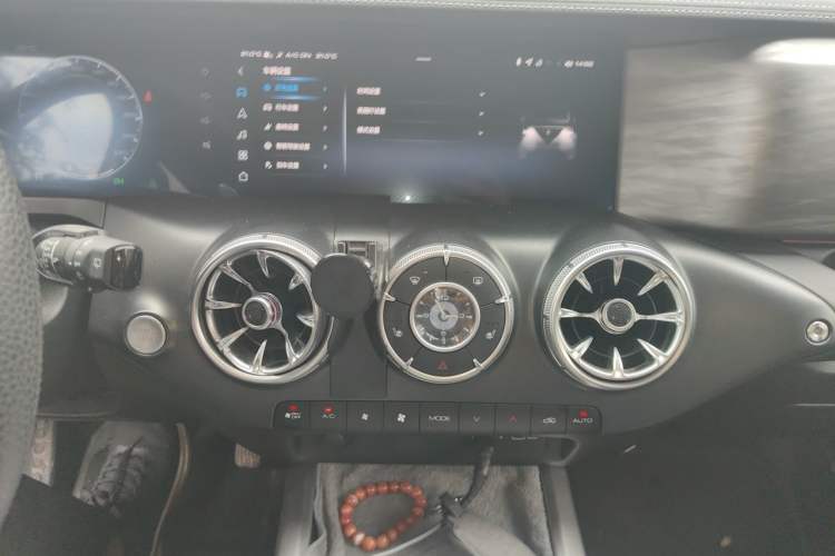 Used Tank 300 2023 Off-Road Edition 2.0T Conqueror Audio And AC Panel