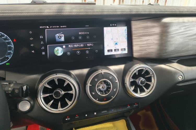 Used Tank 300 2023 Off-Road Edition 2.0T Challenger Audio And AC Panel