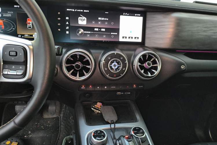 Used Tank 300 2023 Off-Road Edition 2.0T Conqueror Audio And AC Panel