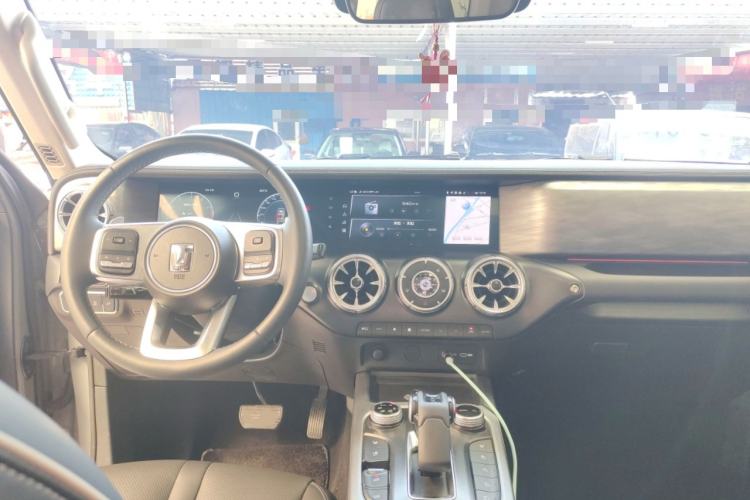 Used Tank 300 2023 City Edition 2.0T—Stylish as Ever Center Console