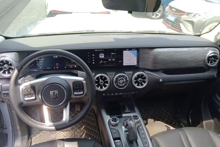 Used Tank 300 2023 Off-Road Edition 2.0T Conqueror Center Console