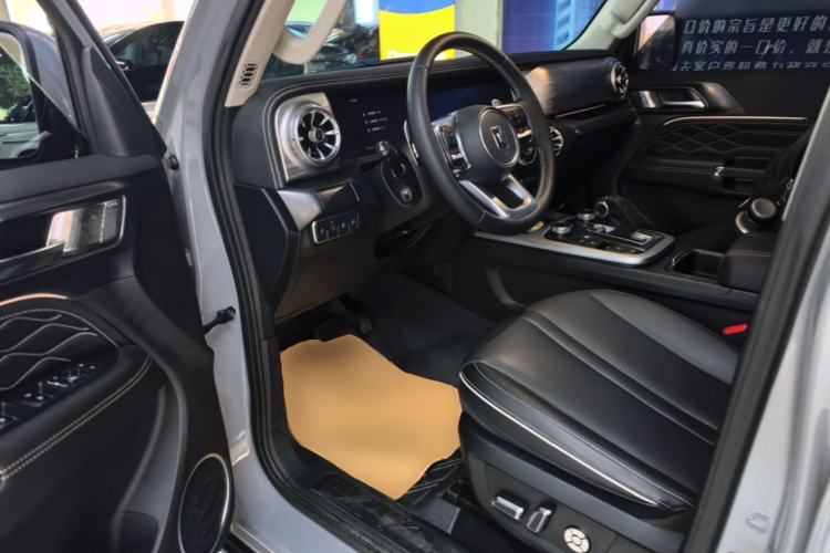 Used Tank 300 2023 City Edition 2.0T—Stylish as Ever Driver Seat