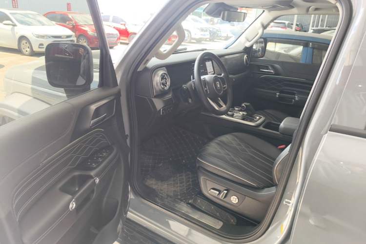 Used Tank 300 2023 Off-Road Edition 2.0T Challenger Driver Seat