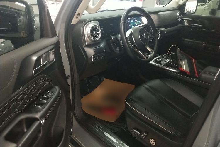 Used Tank 300 2023 City Edition 2.0T—Stylish as Ever Driver Seat