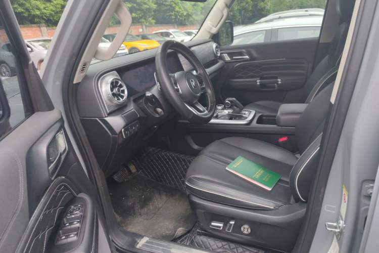 Used Tank 300 2023 City Edition 2.0T—Stylish as Ever Driver Seat