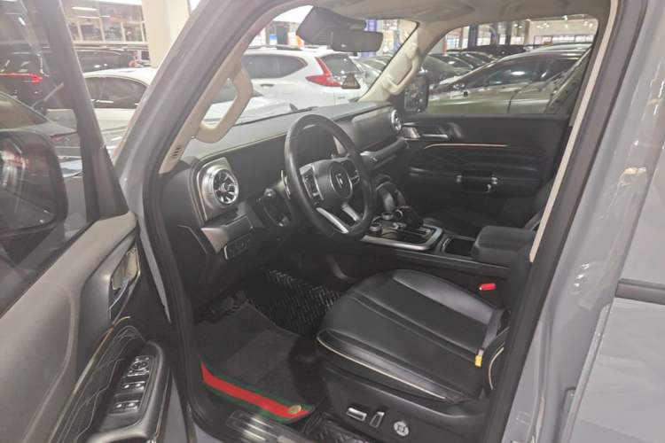 Used Tank 300 2023 Off-Road Edition 2.0T Conqueror Driver Seat